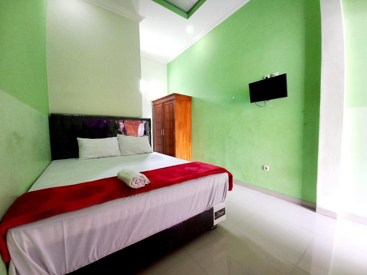 Harmony House Syariah Near Alun Alun Pati Mitra Reddoorz Hotel Ngoại thất bức ảnh