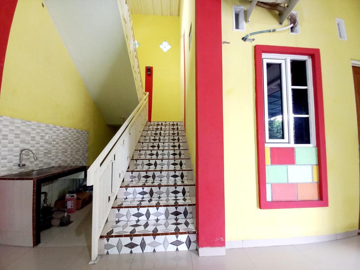 Harmony House Syariah Near Alun Alun Pati Mitra Reddoorz Hotel Ngoại thất bức ảnh